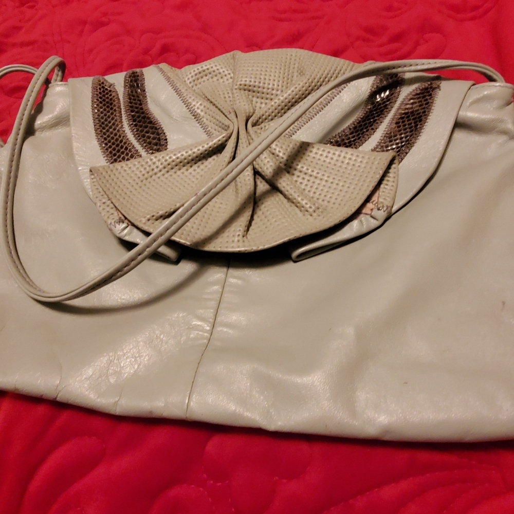 Purse - Picture 2 of 3
